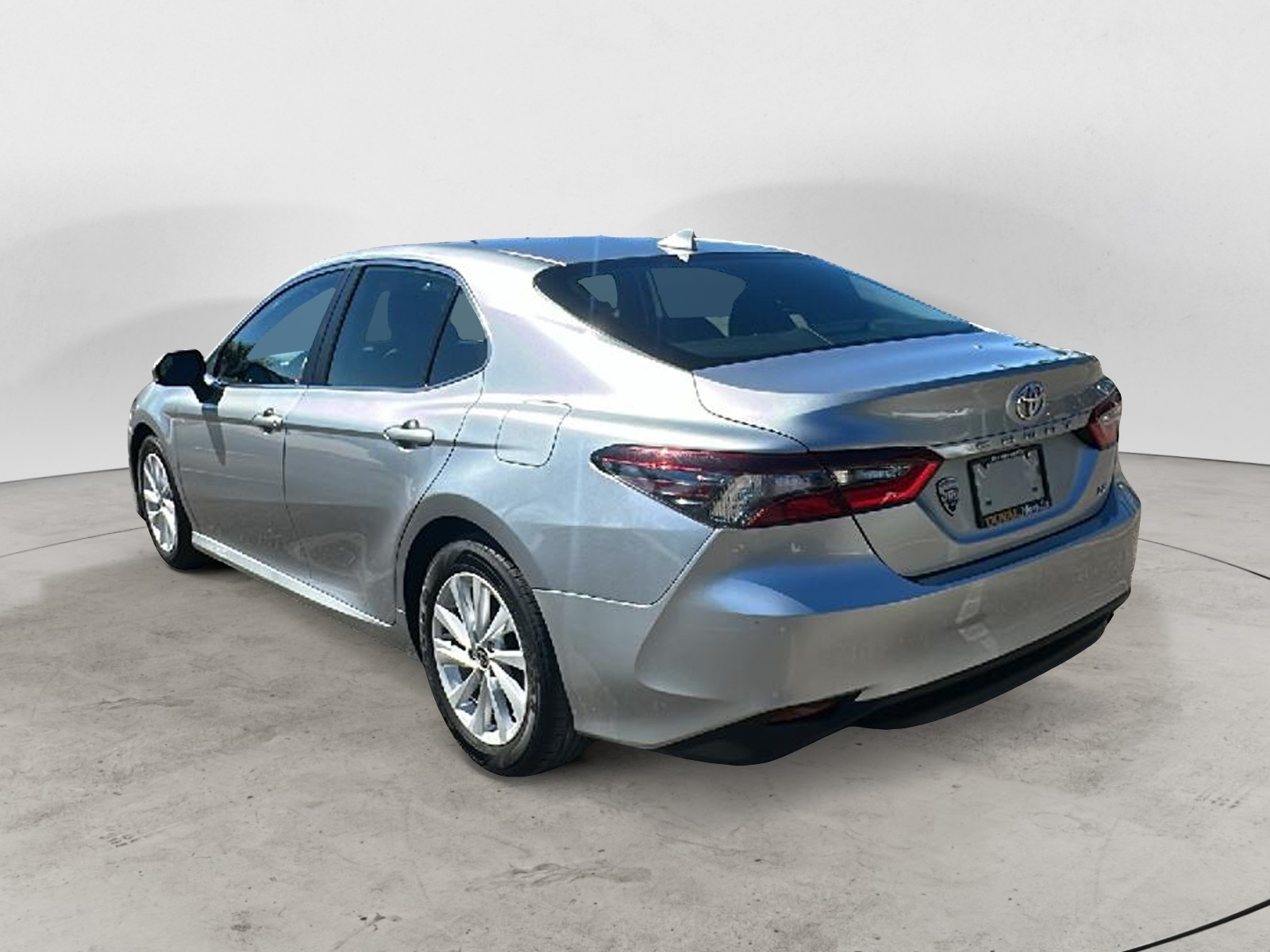 2022 Toyota Camry LE 3