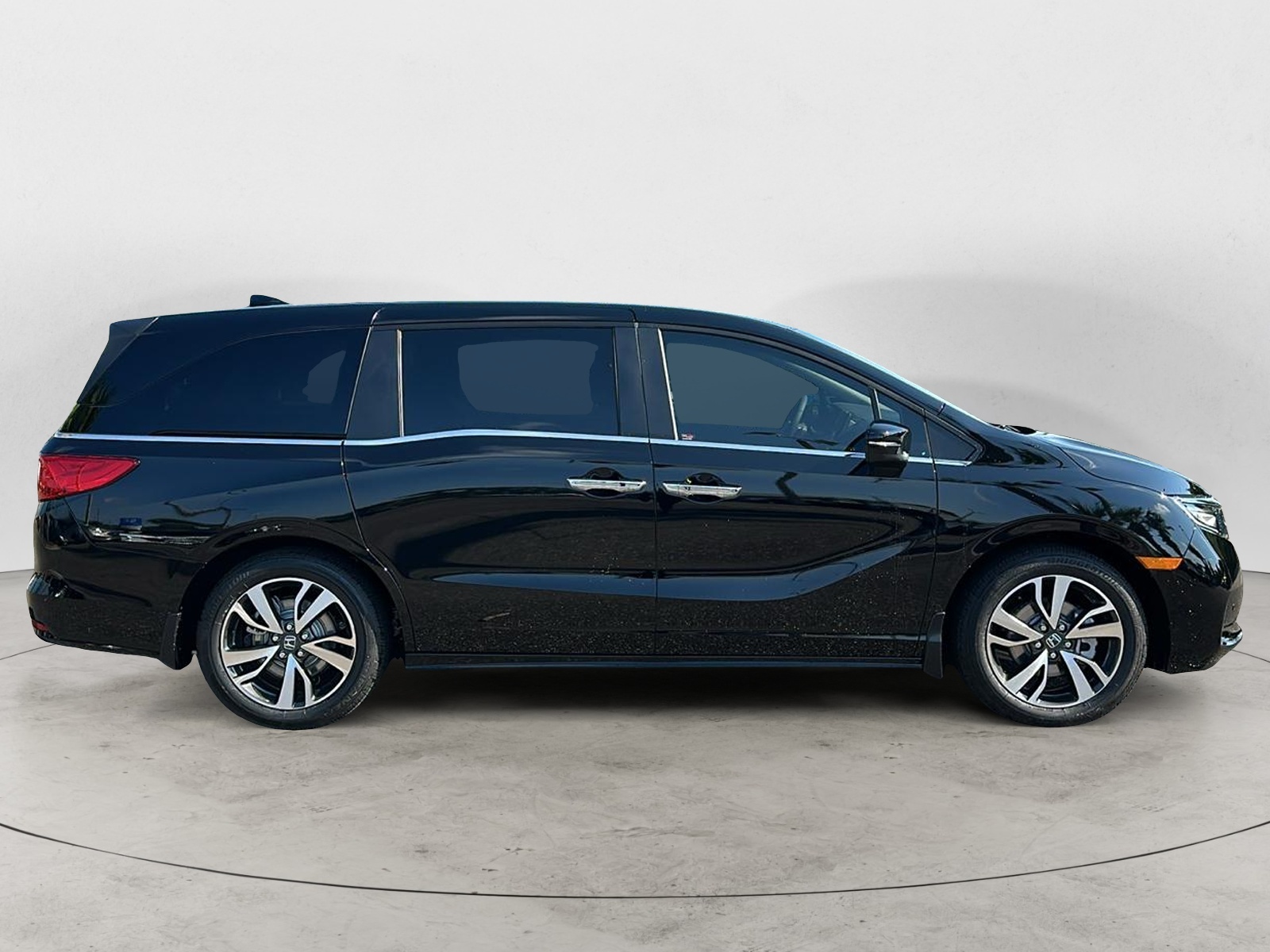 2024 Honda Odyssey Touring 8