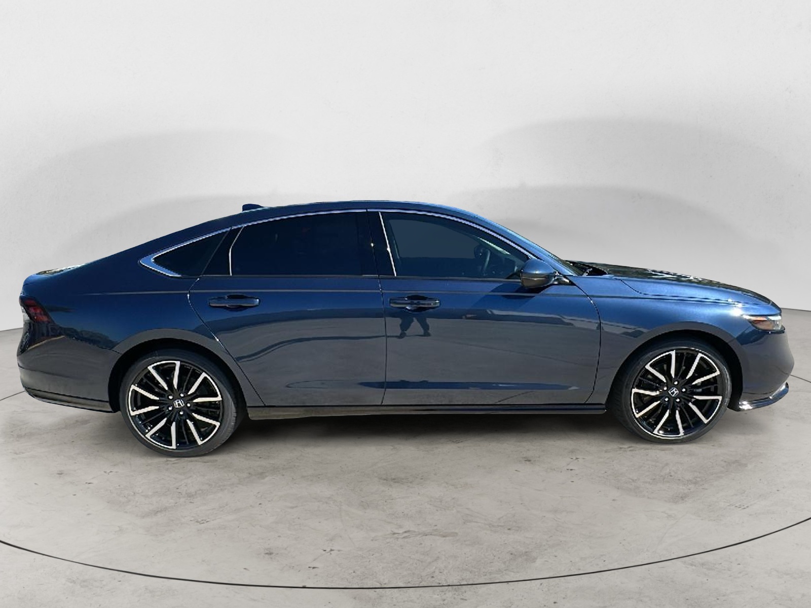 2025 Honda Accord Hybrid Touring 6