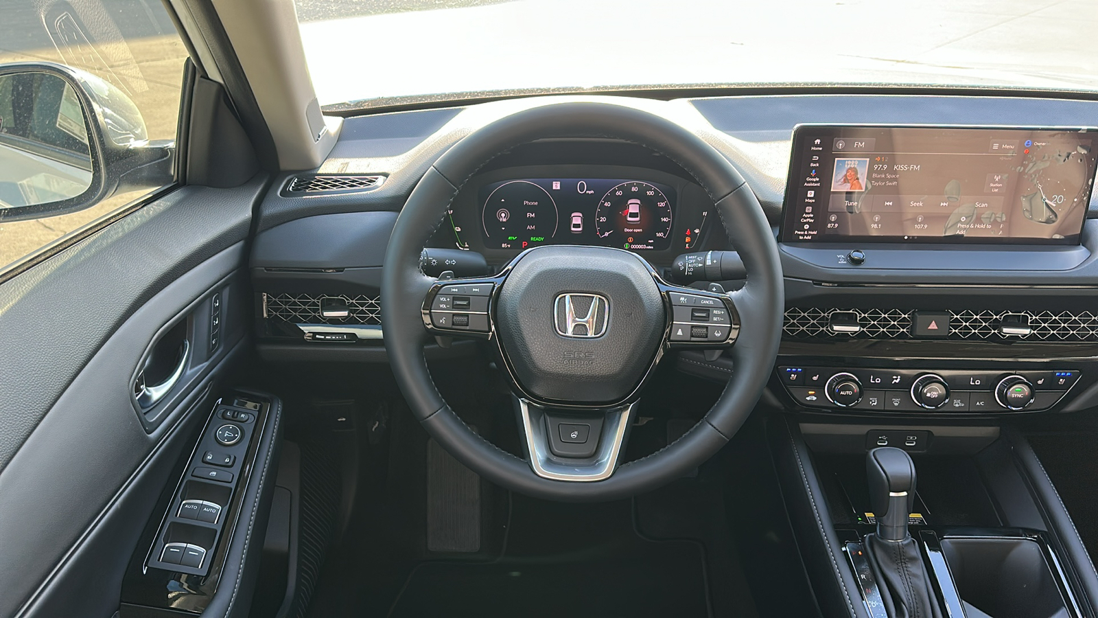 2025 Honda Accord Hybrid Touring 14