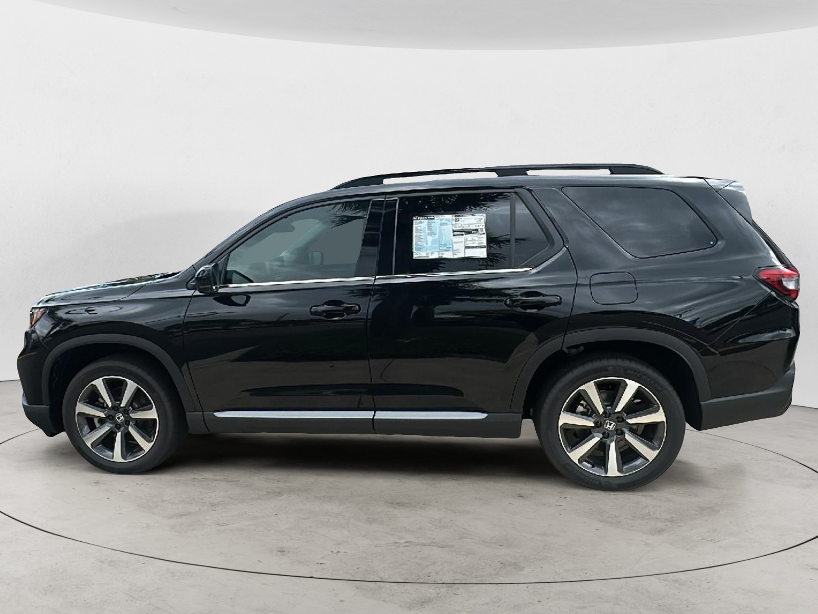 2025 Honda Pilot Touring 2