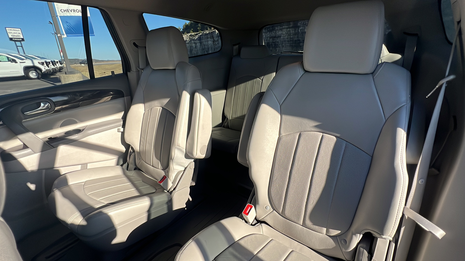 2016 Buick Enclave Leather 11