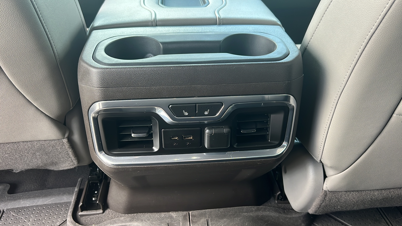 2019 Chevrolet Silverado 1500 LTZ 11
