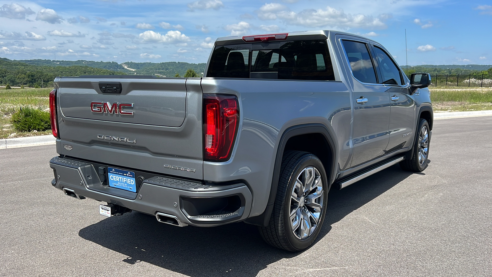 2023 GMC Sierra 1500 Denali 8