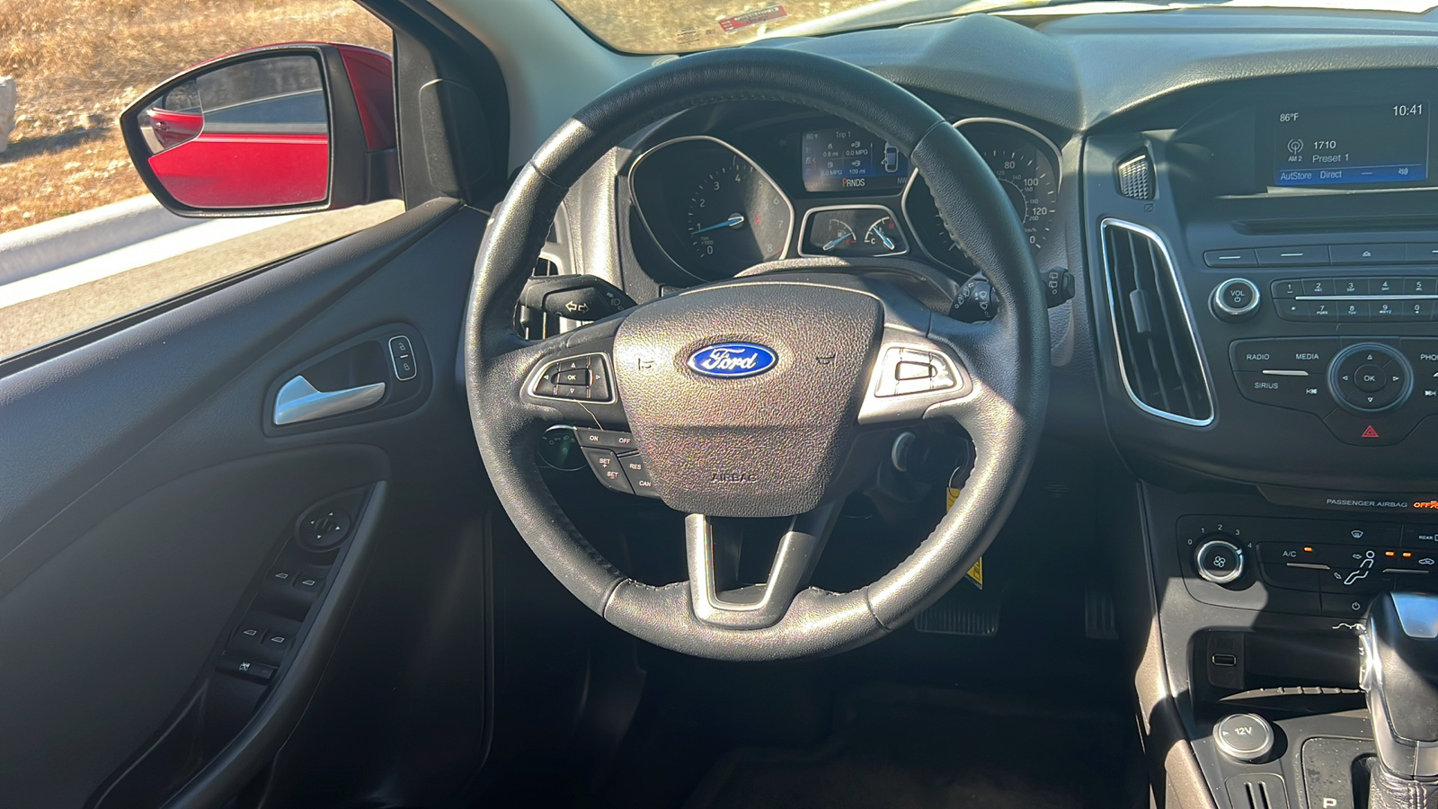 2015 Ford Focus SE 13