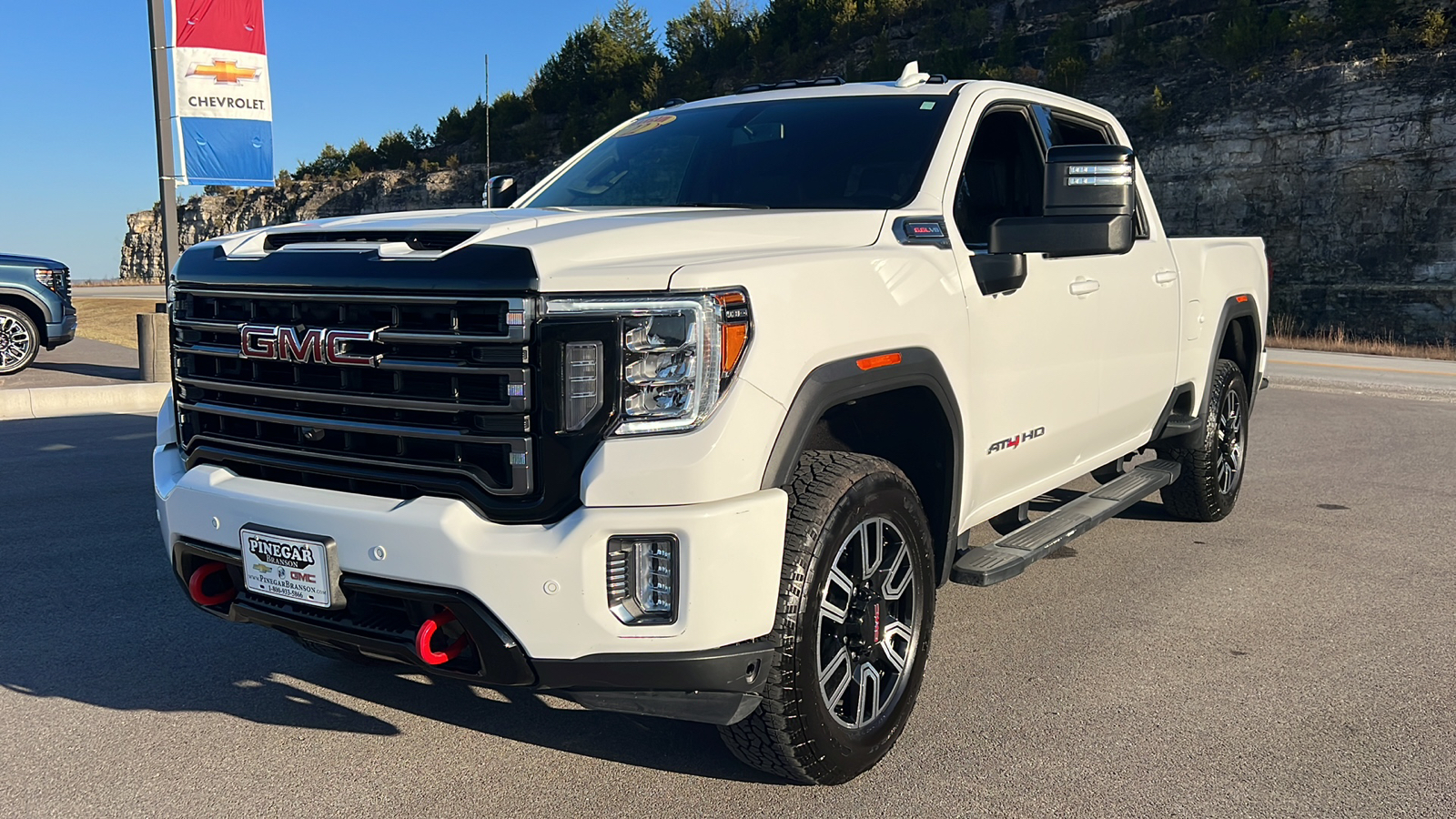 2022 GMC Sierra 2500HD AT4 3