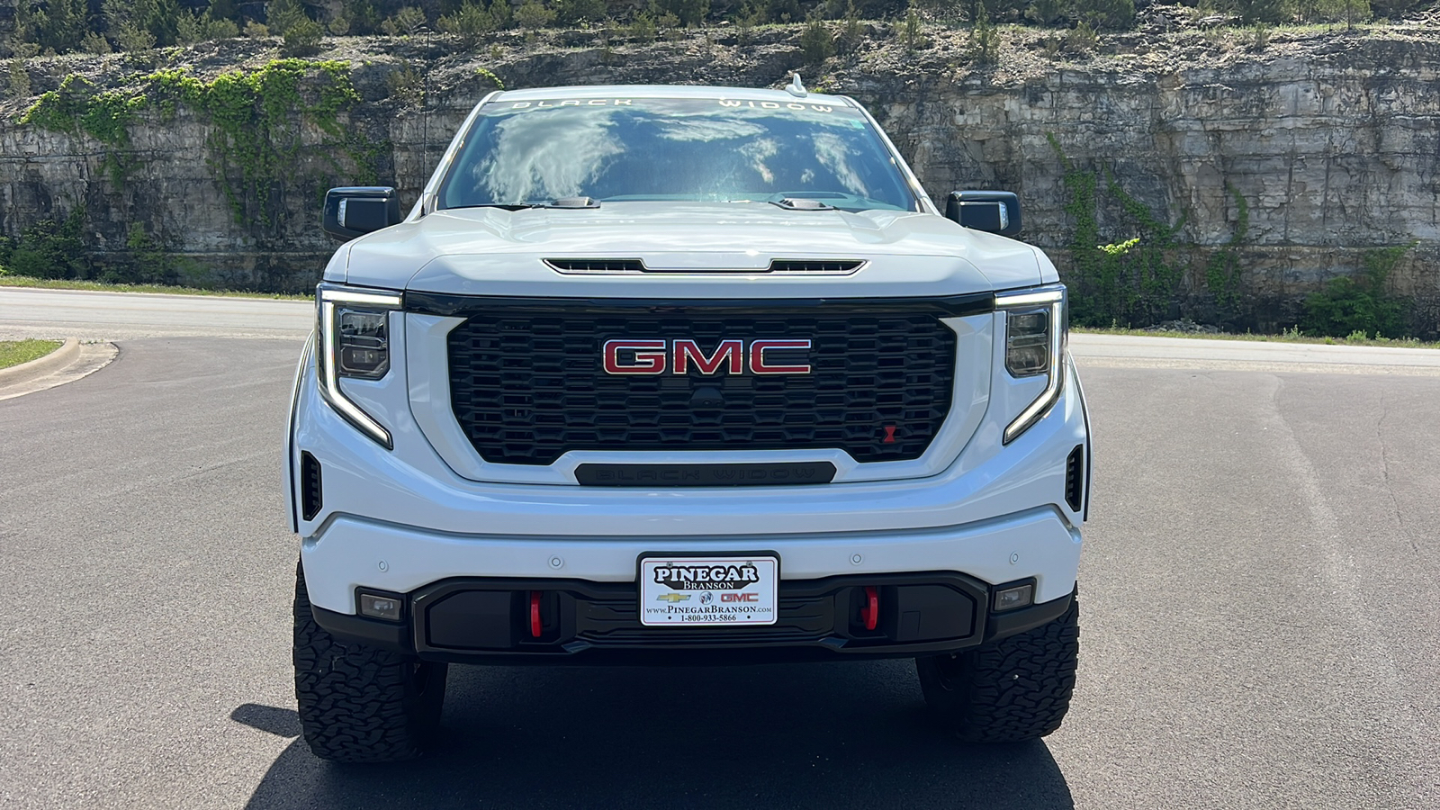 2024 GMC Sierra 1500 AT4 2