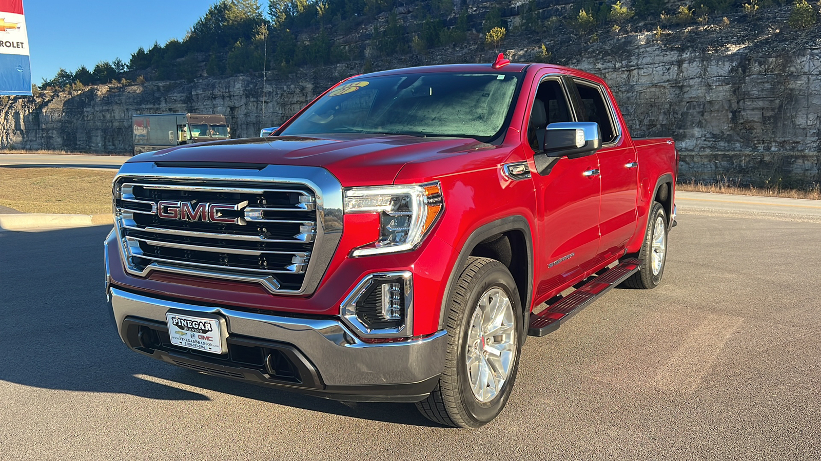 2021 GMC Sierra 1500 SLT 3