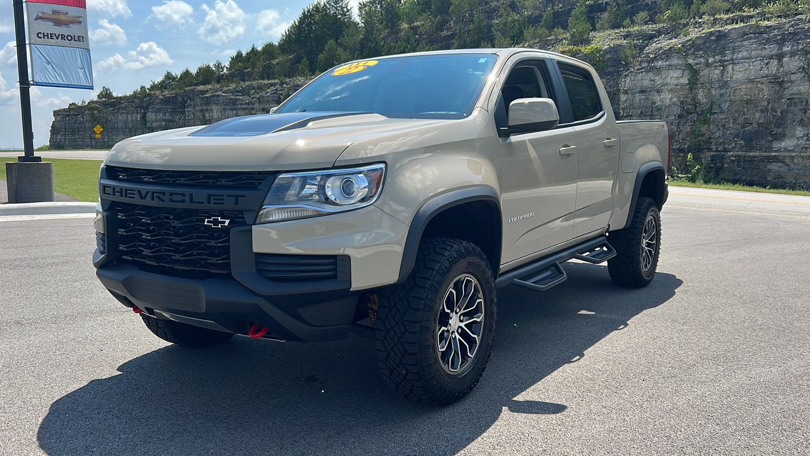 2022 Chevrolet Colorado 4WD ZR2 3