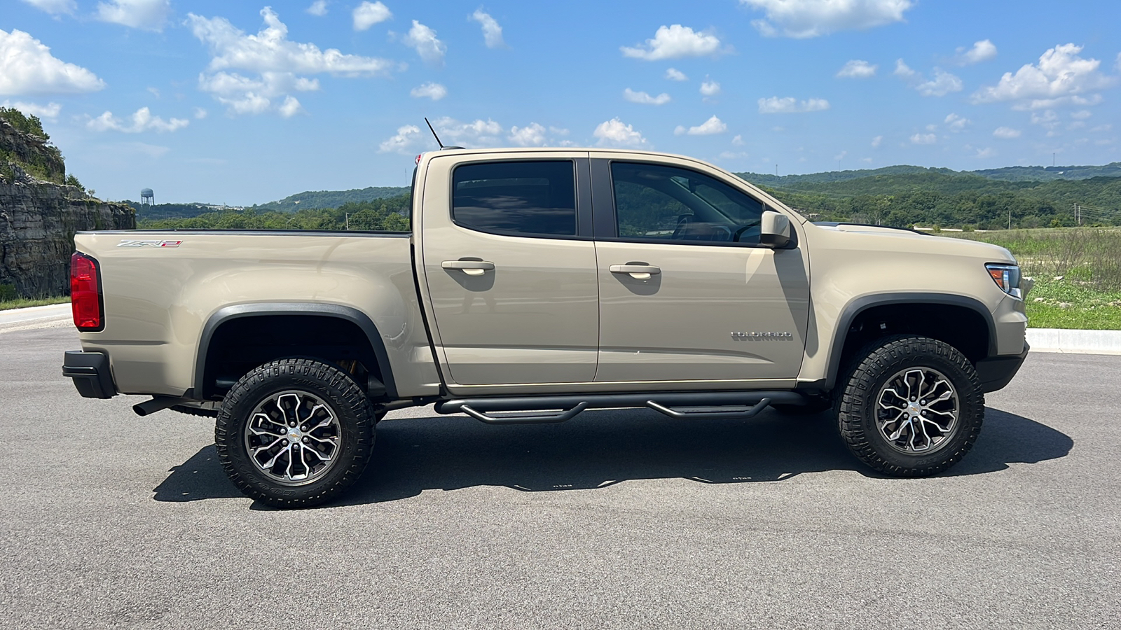 2022 Chevrolet Colorado 4WD ZR2 9