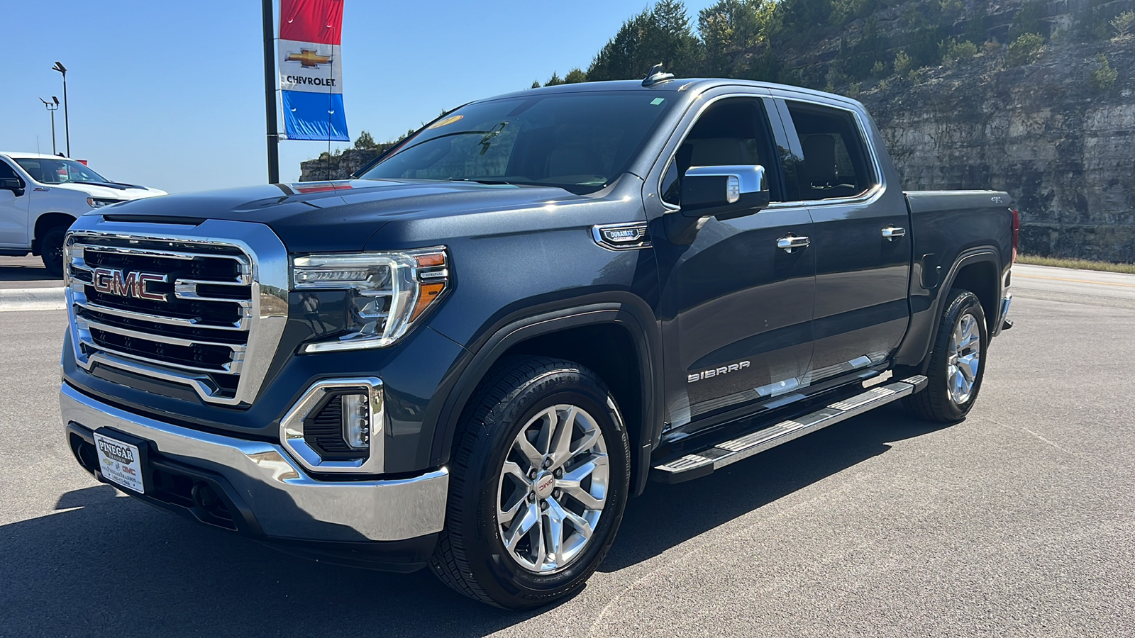 2021 GMC Sierra 1500 SLT 3