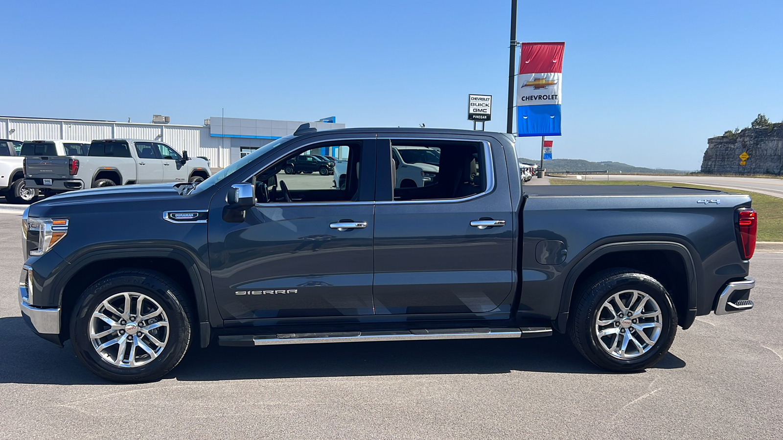 2021 GMC Sierra 1500 SLT 4