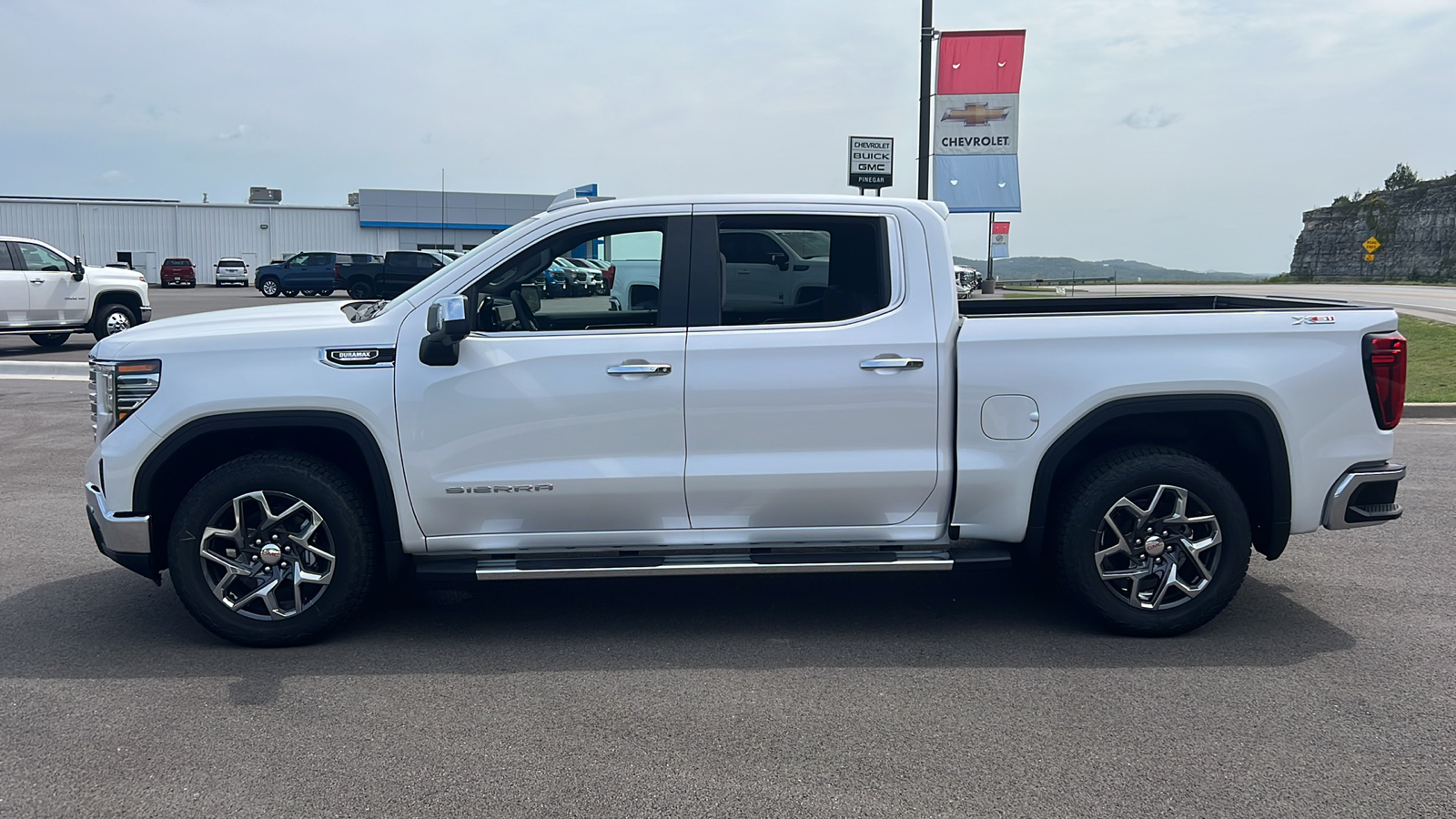 2024 GMC Sierra 1500 SLT 4