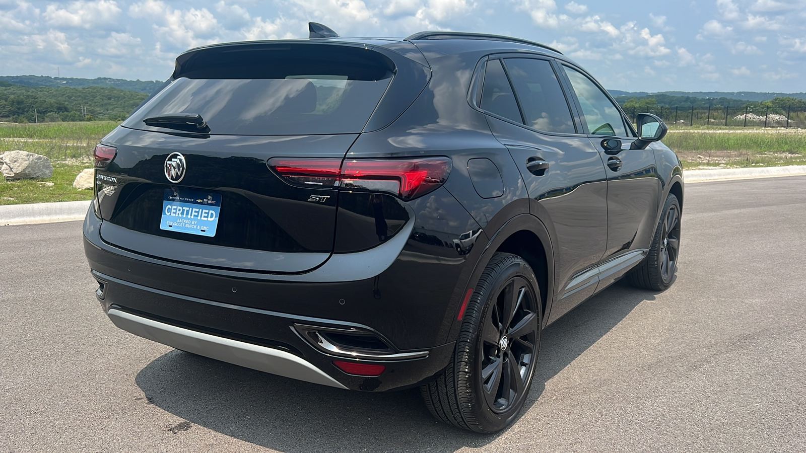 2023 Buick Envision Essence 8