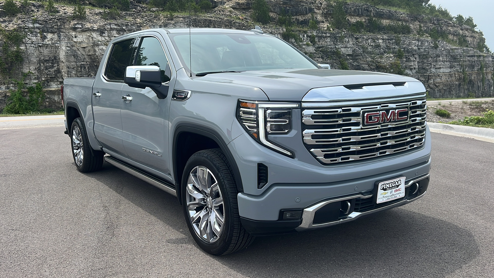 2024 GMC Sierra 1500 Denali 1