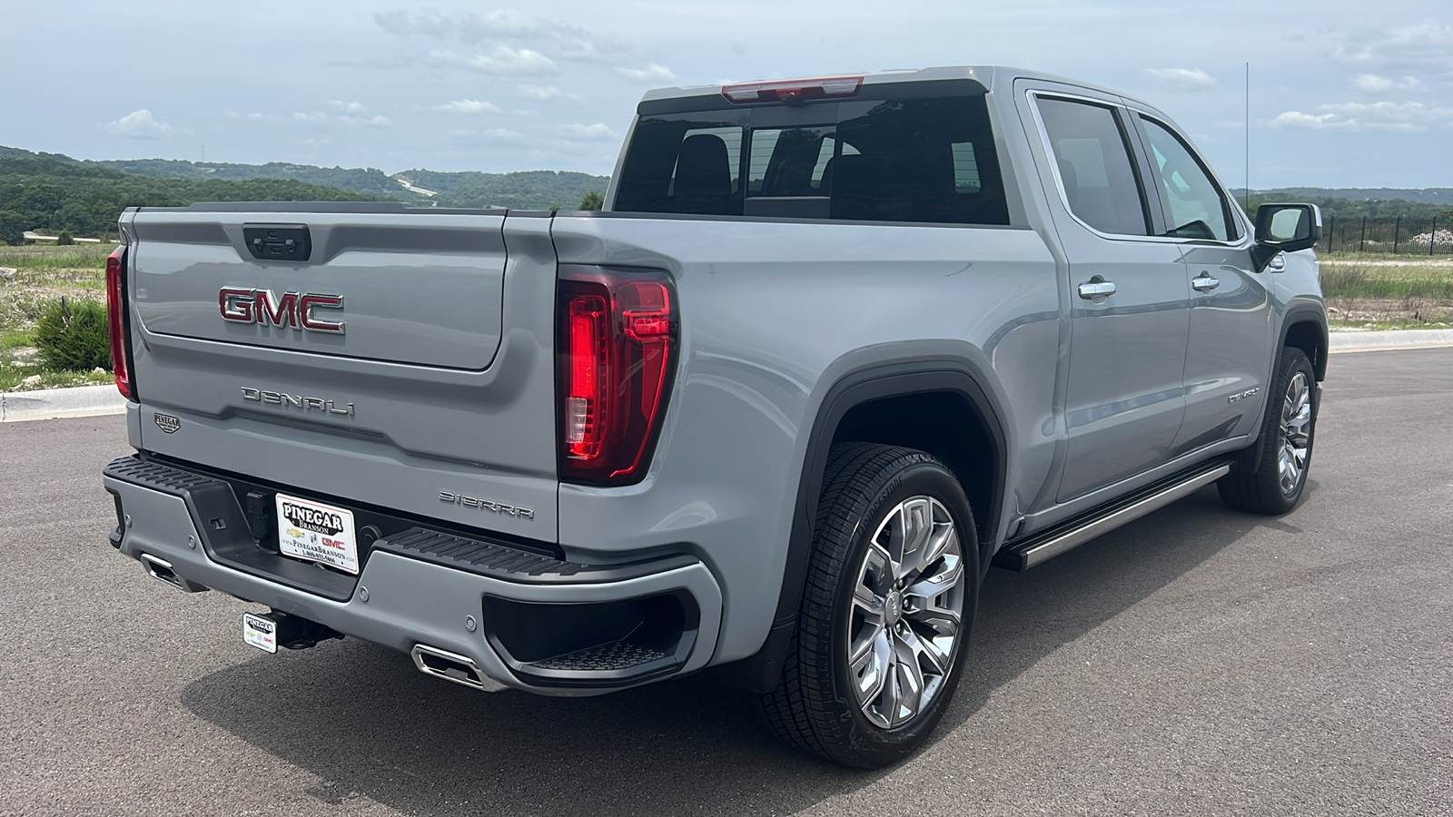 2024 GMC Sierra 1500 Denali 8