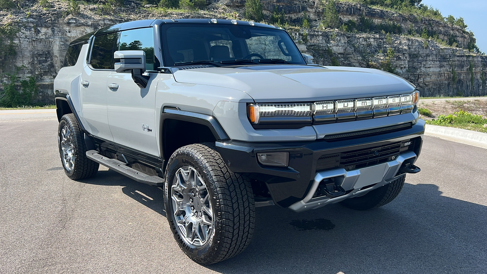 2024 GMC HUMMER EV SUV 3X 1