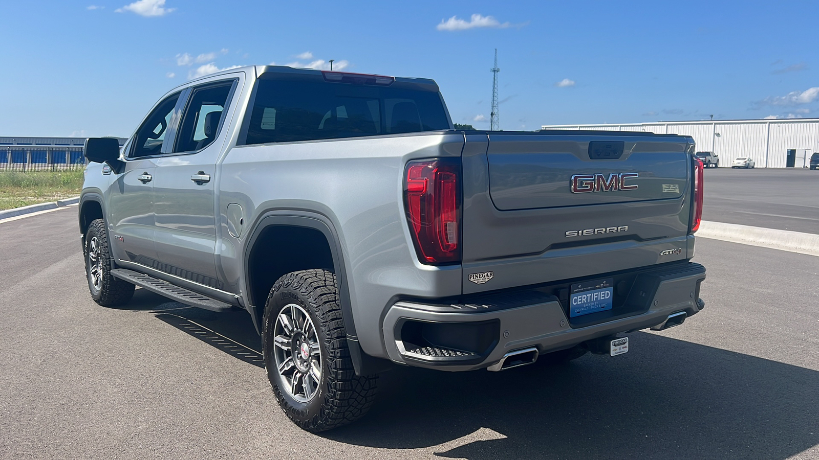 2024 GMC Sierra 1500 AT4 6