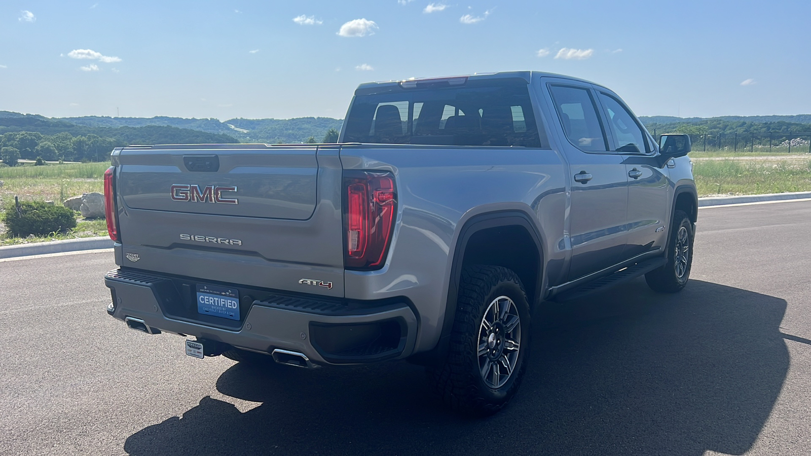 2024 GMC Sierra 1500 AT4 8