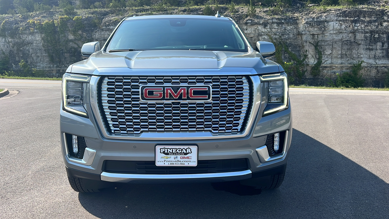 2024 GMC Yukon Denali 2