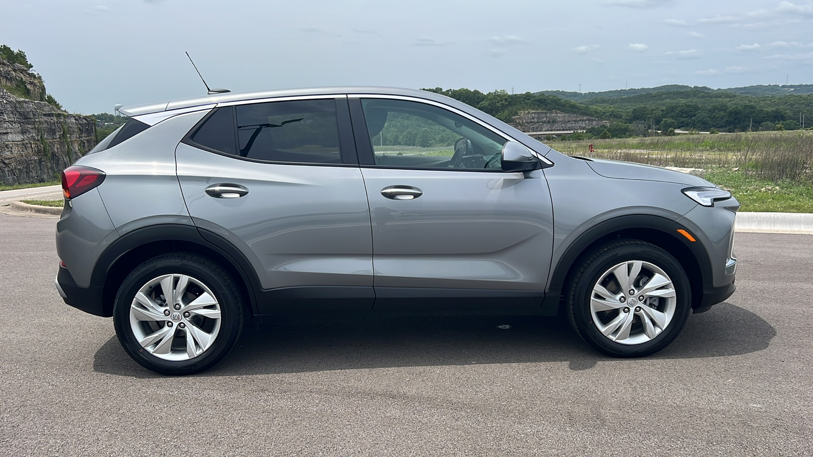 2024 Buick Encore GX Preferred 9