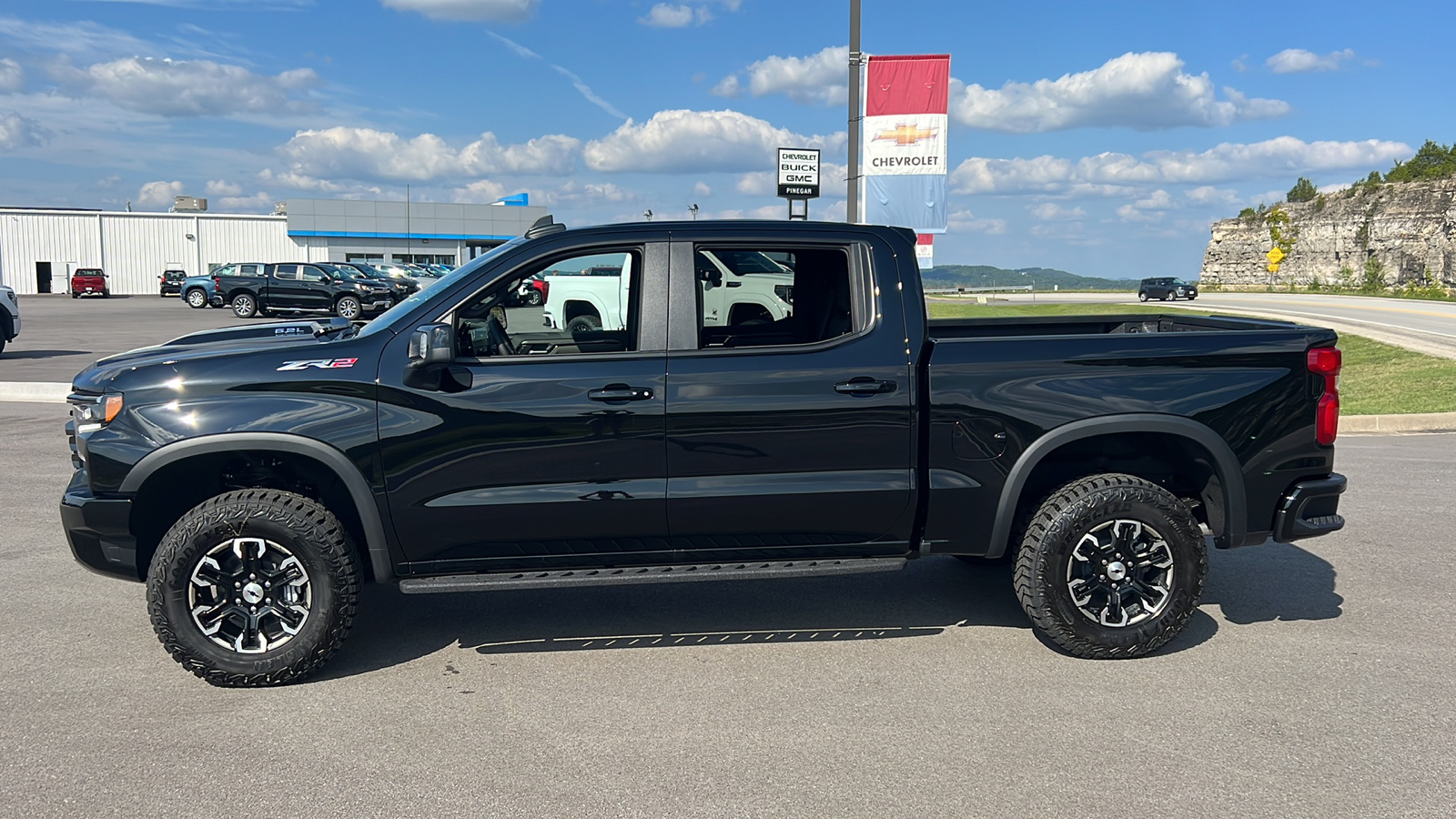 2024 Chevrolet Silverado 1500 ZR2 4