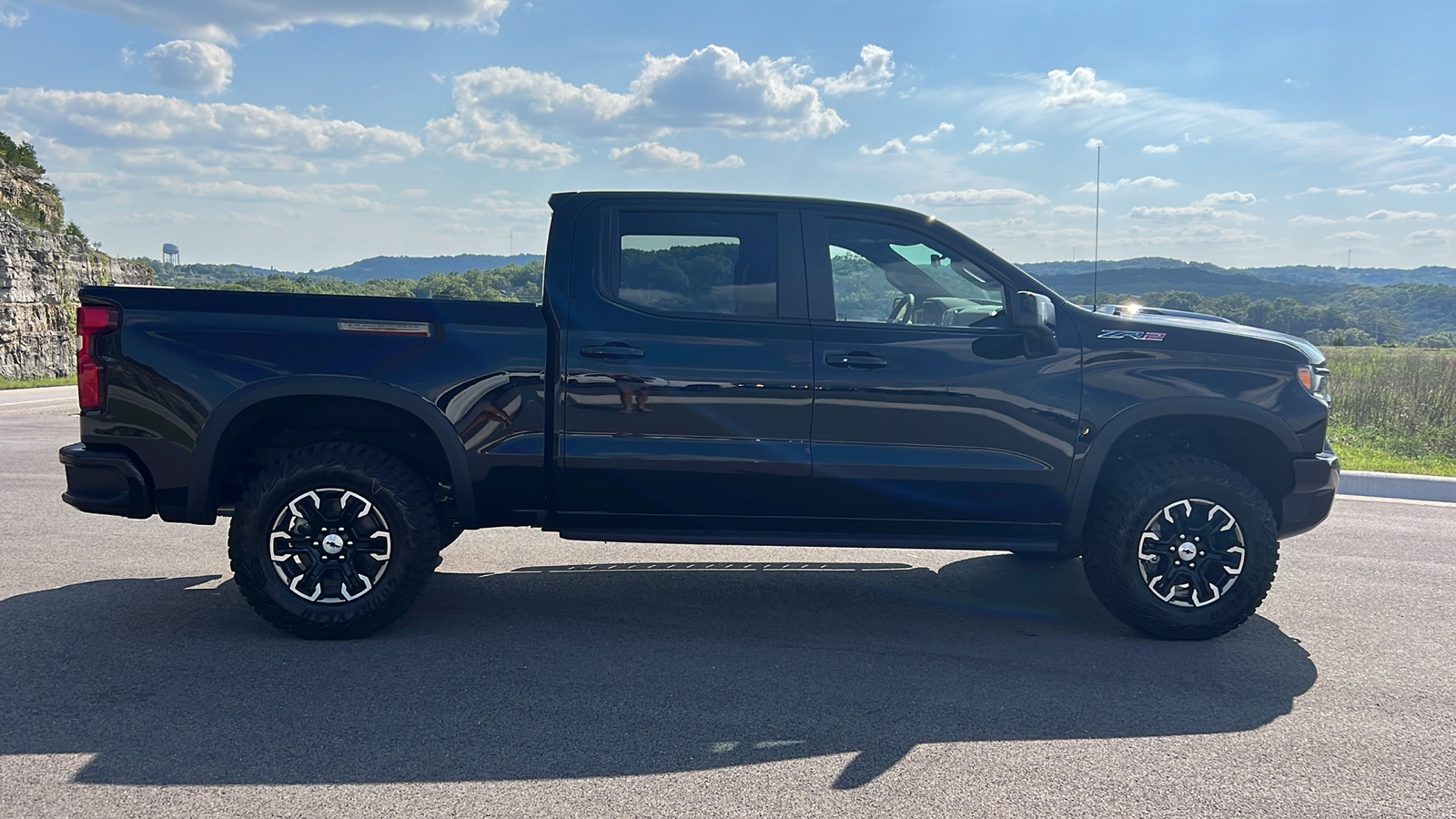 2024 Chevrolet Silverado 1500 ZR2 9