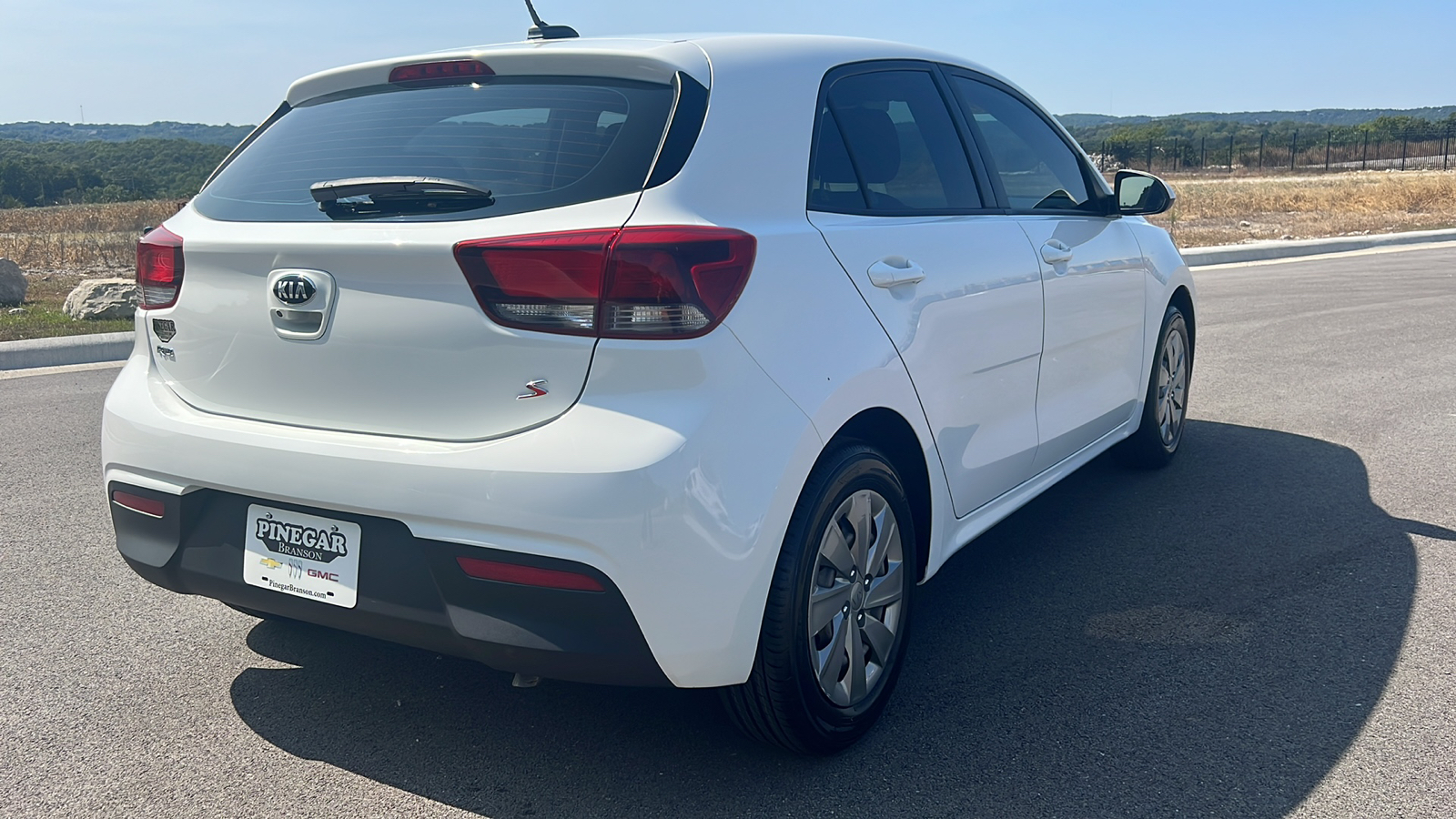 2020 Kia Rio 5-Door S 8