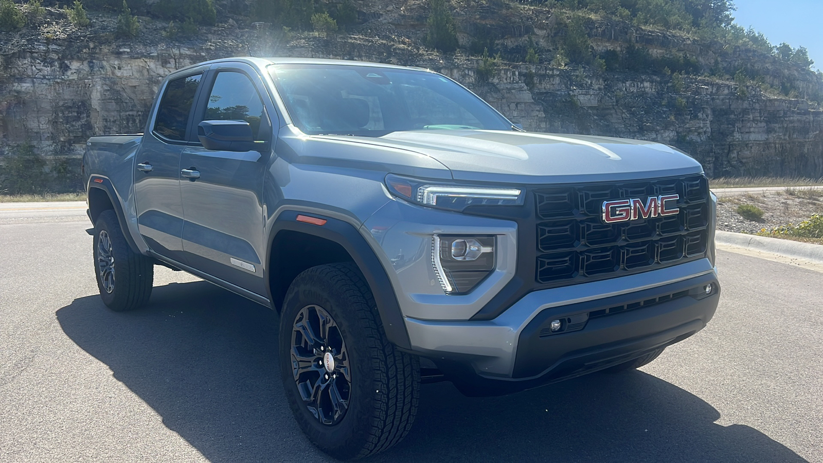 2024 GMC Canyon 4WD Elevation 1