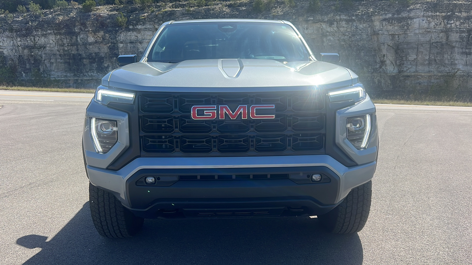 2024 GMC Canyon 4WD Elevation 2