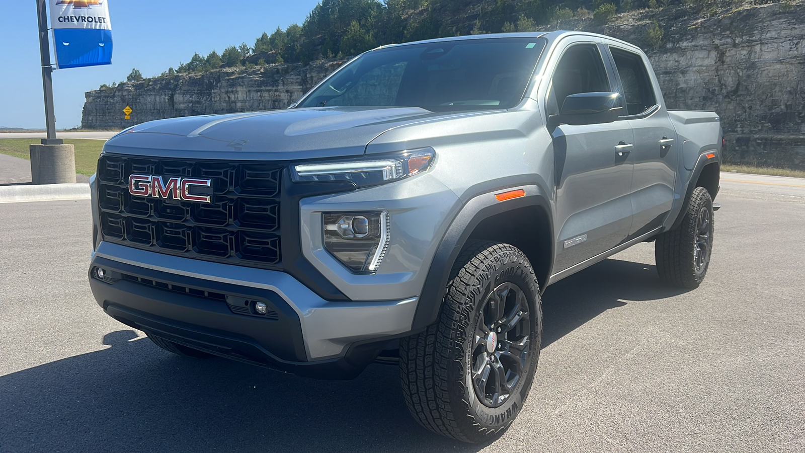 2024 GMC Canyon 4WD Elevation 3