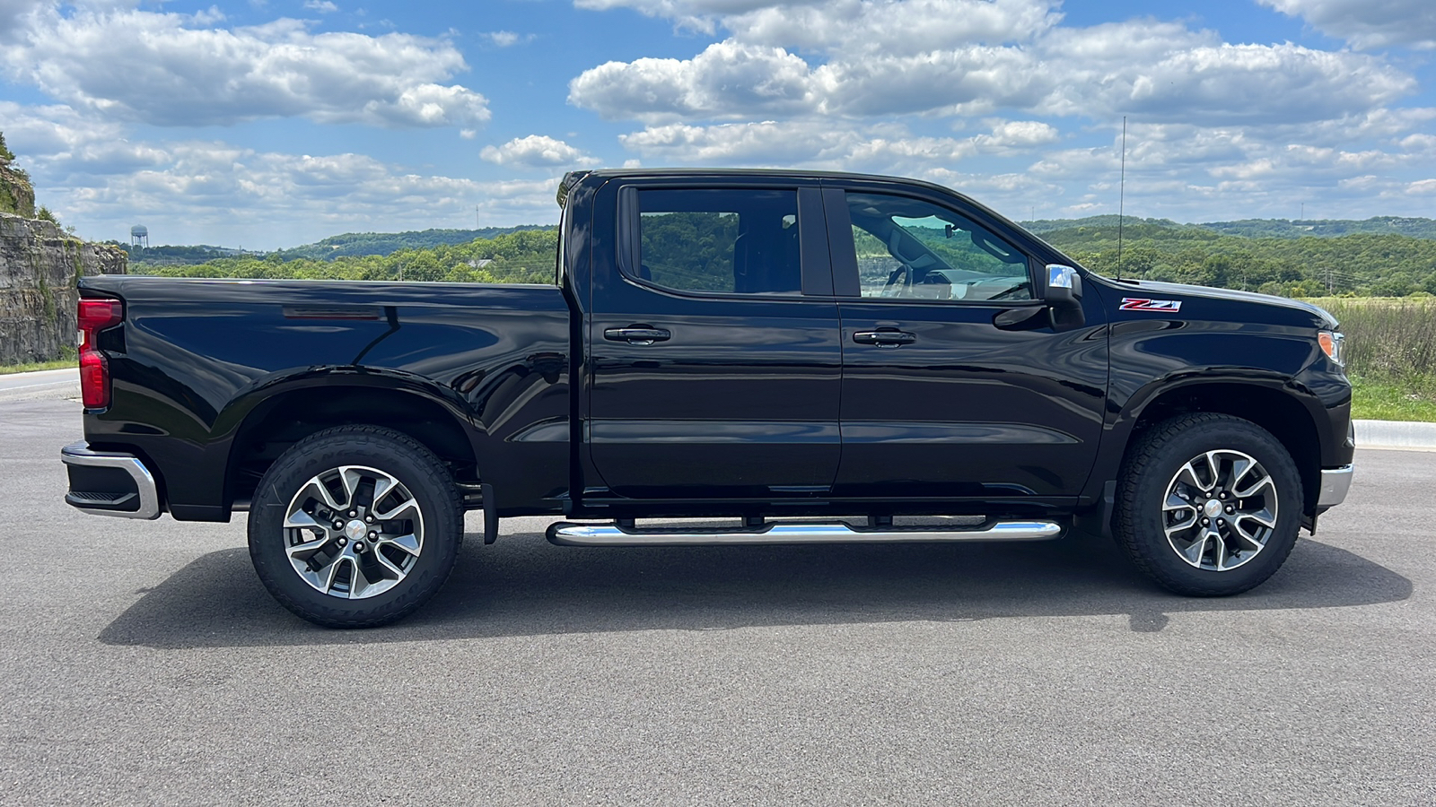 2024 Chevrolet Silverado 1500 LT 9