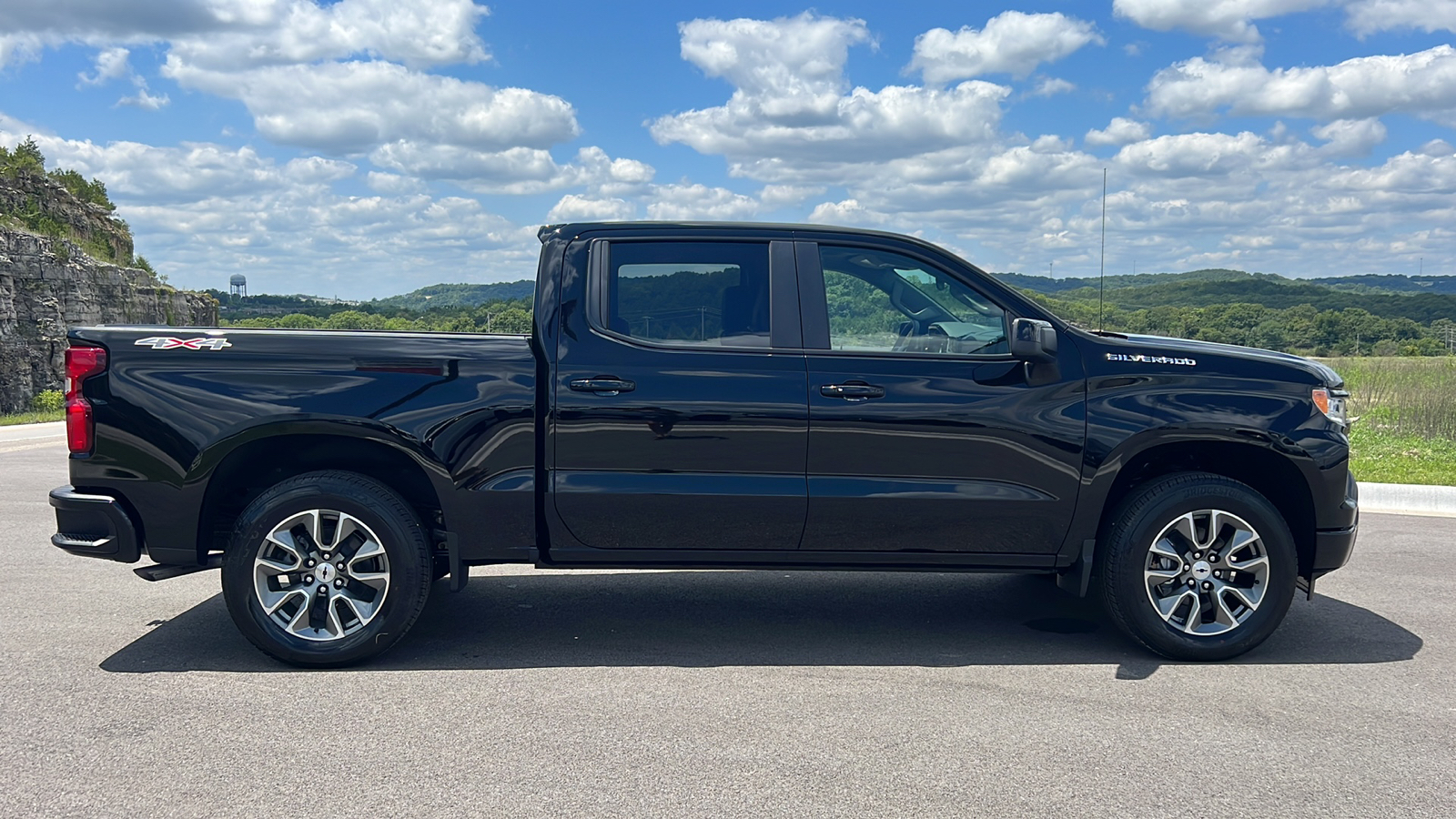 2024 Chevrolet Silverado 1500 RST 9