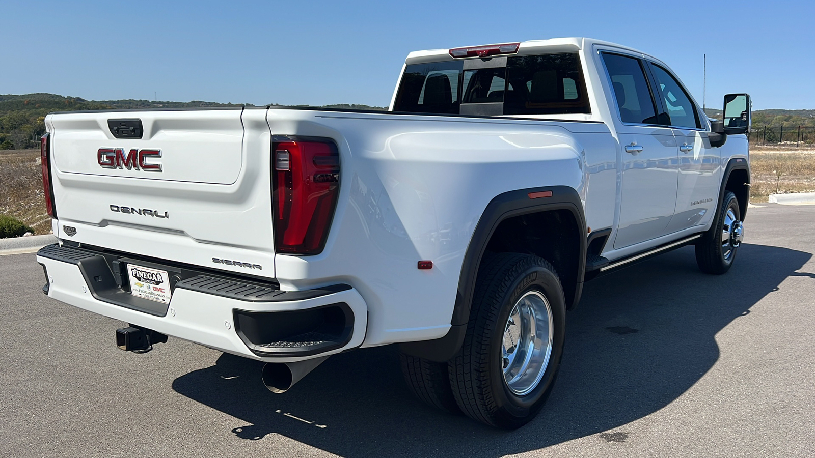 2024 GMC Sierra 3500HD Denali 8