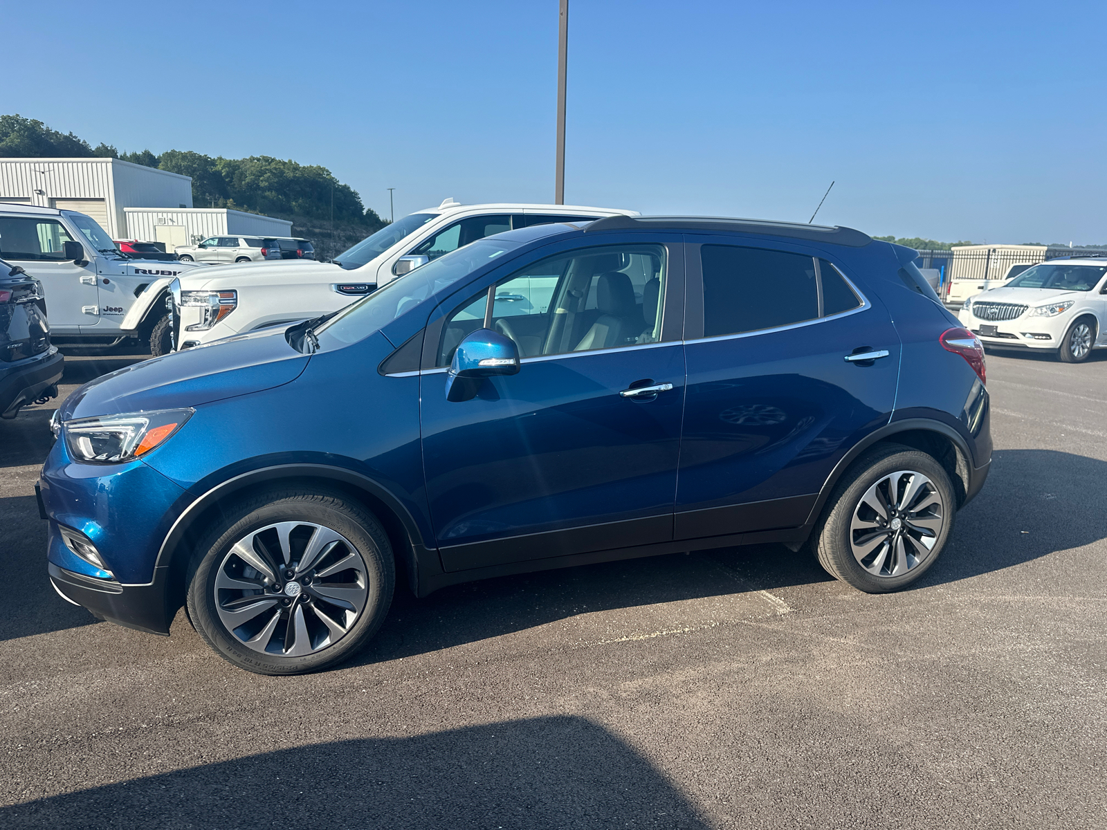 2019 Buick Encore Essence 2