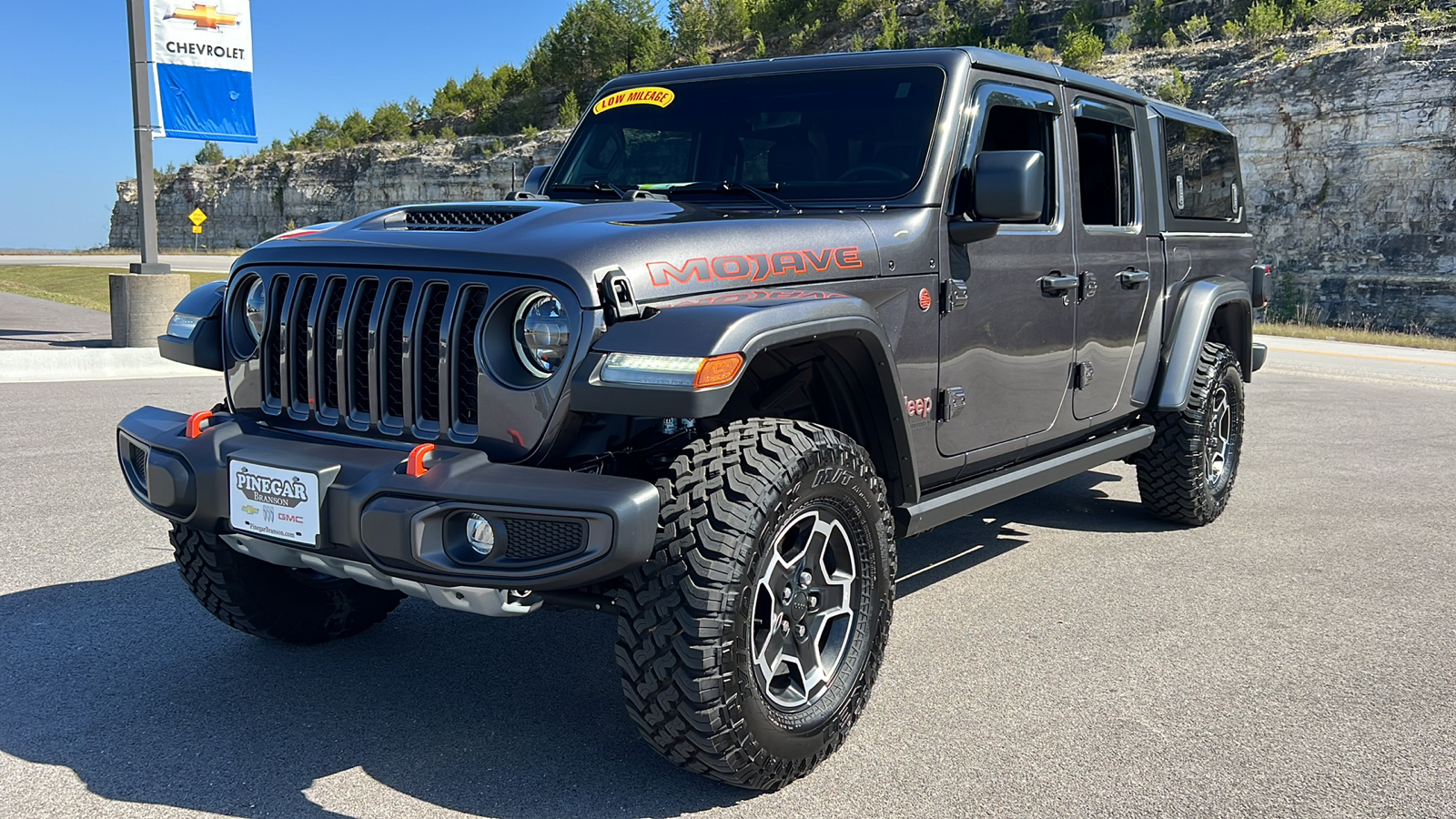 2023 Jeep Gladiator Mojave 3