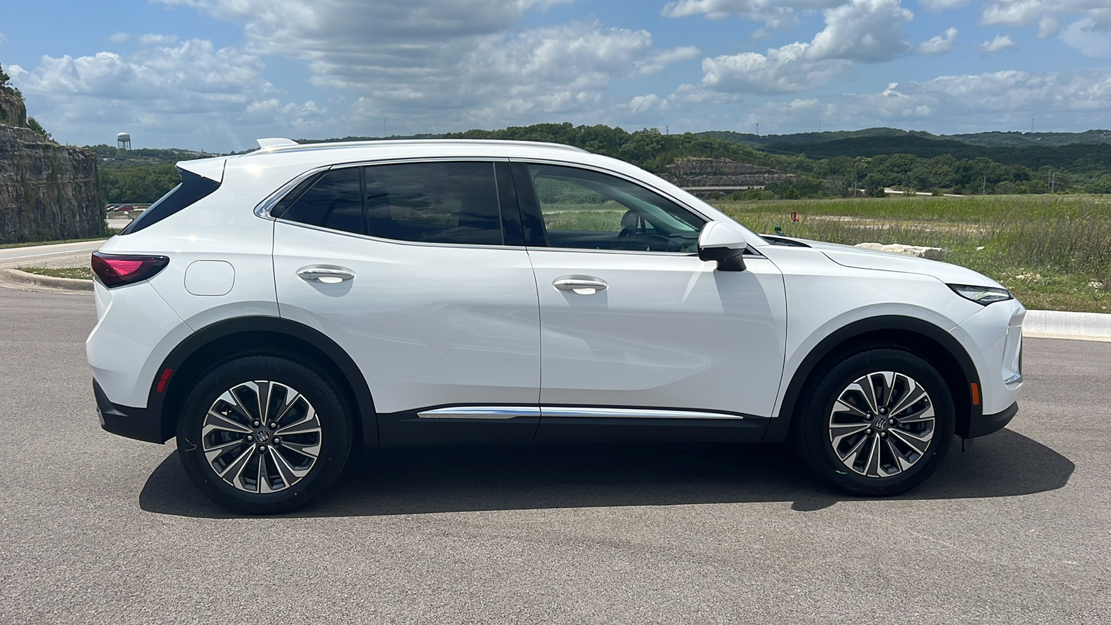 2024 Buick Envision Preferred 9