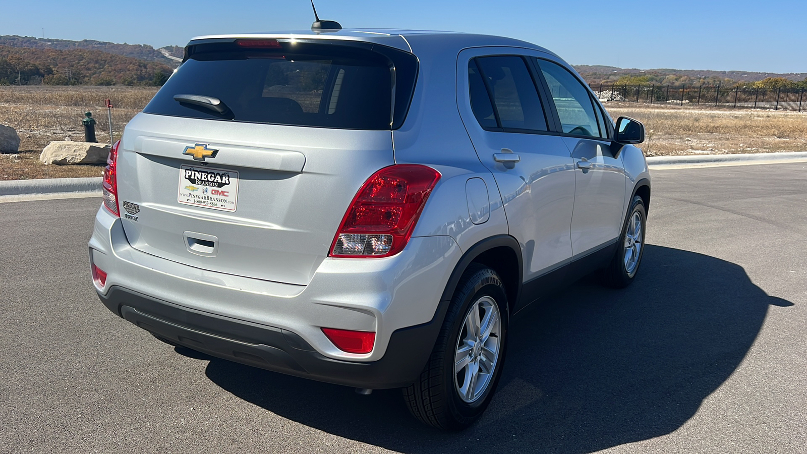 2020 Chevrolet Trax LS 8