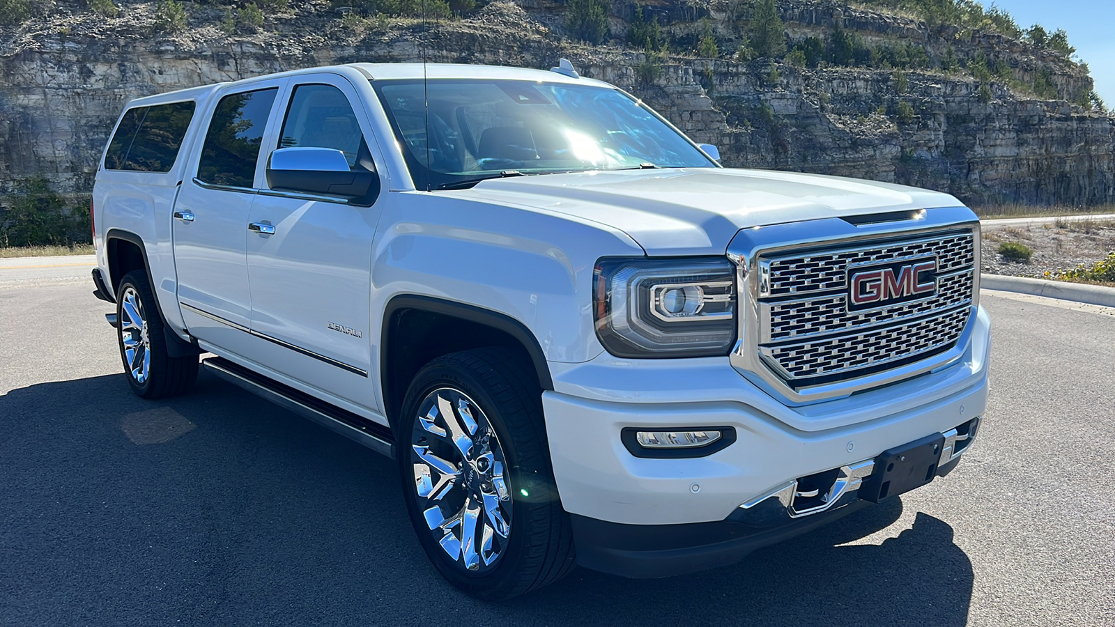 2018 GMC Sierra 1500 Denali 1