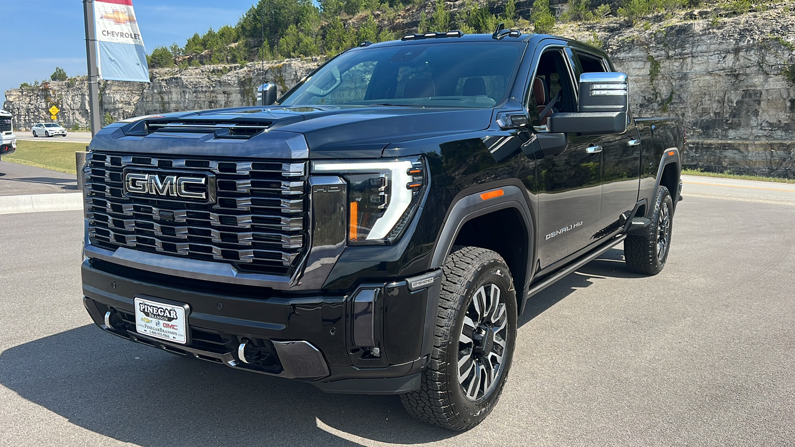 2024 GMC Sierra 2500HD Denali Ultimate 3