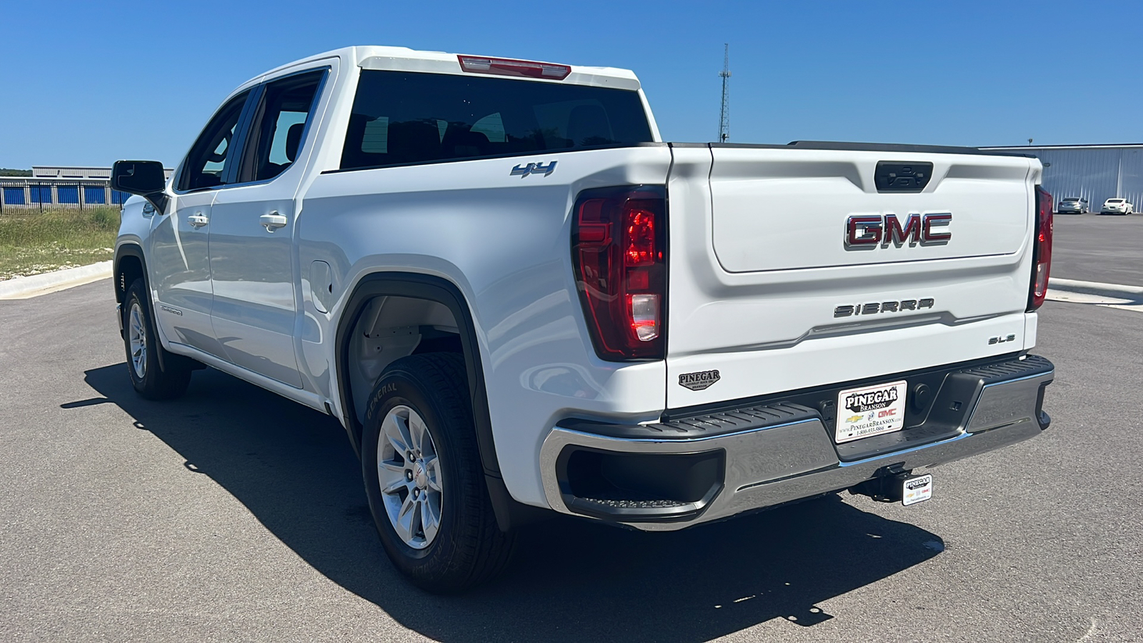 2024 GMC Sierra 1500 SLE 6