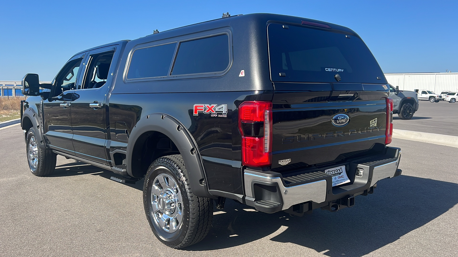 2023 Ford Super Duty F-250 SRW LARIAT 6