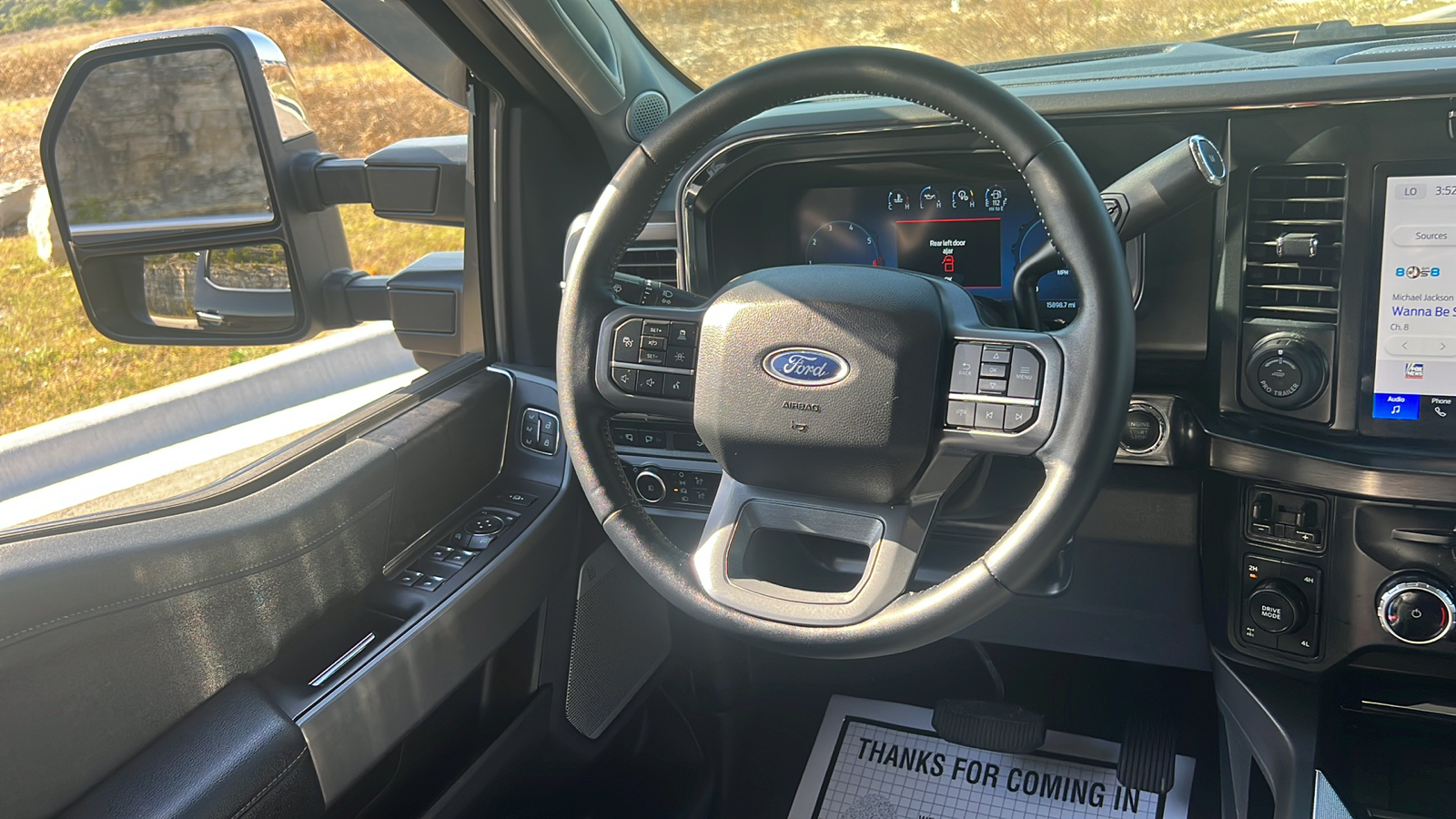 2023 Ford Super Duty F-250 SRW LARIAT 13