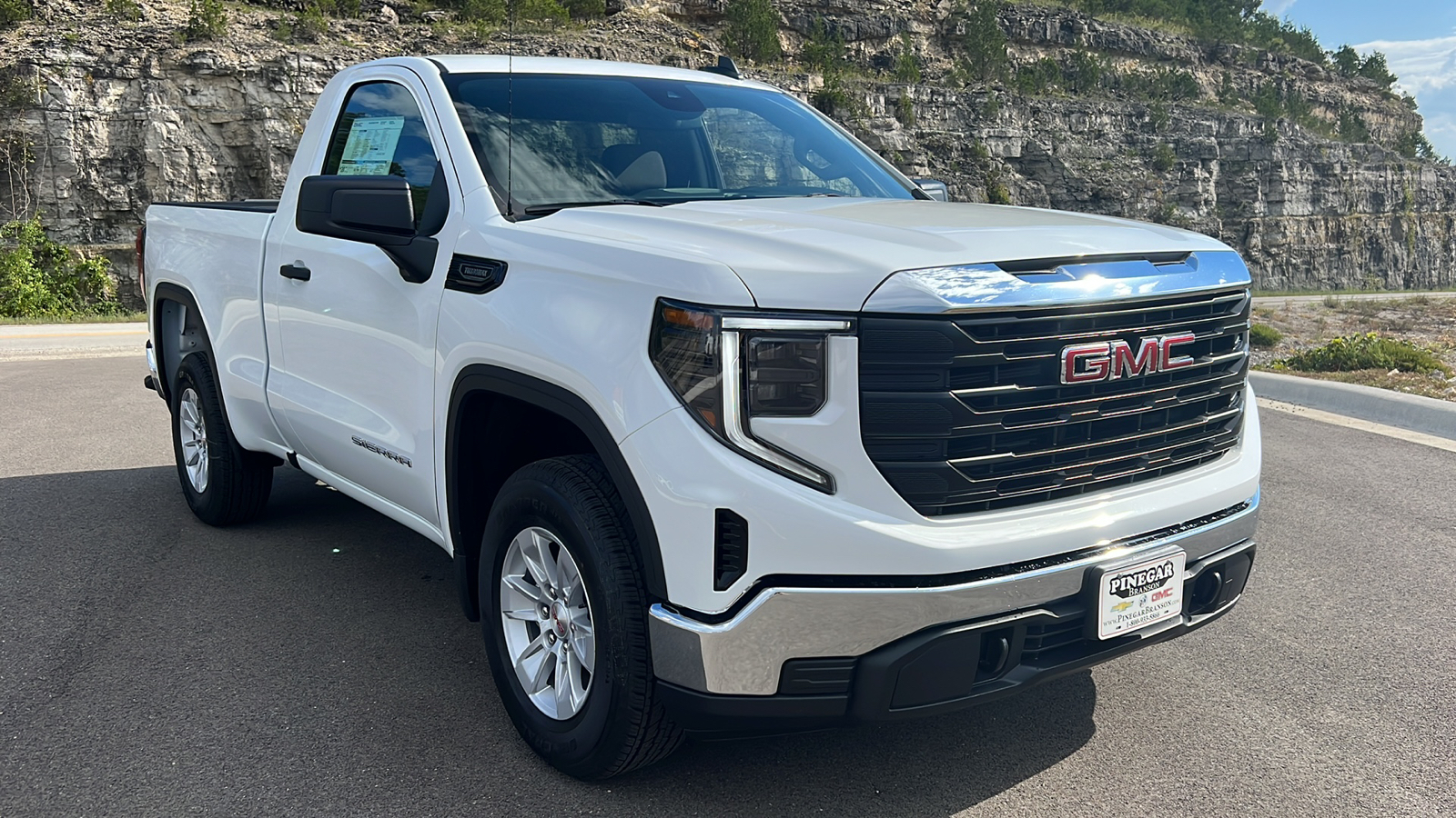 2024 GMC Sierra 1500 Pro 1