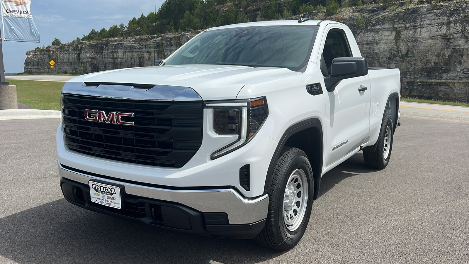 2024 GMC Sierra 1500 Pro 3