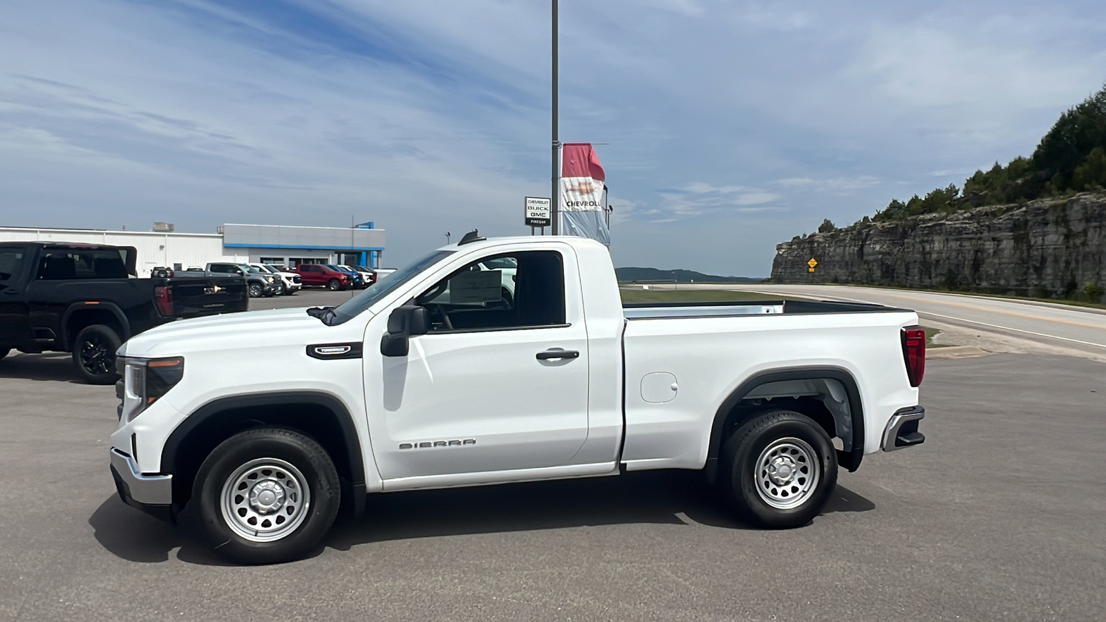 2024 GMC Sierra 1500 Pro 4