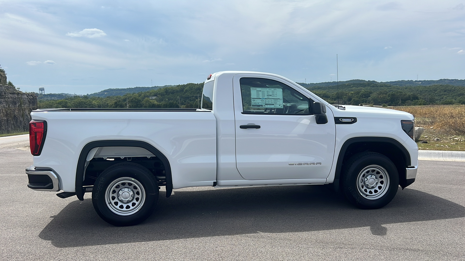 2024 GMC Sierra 1500 Pro 9