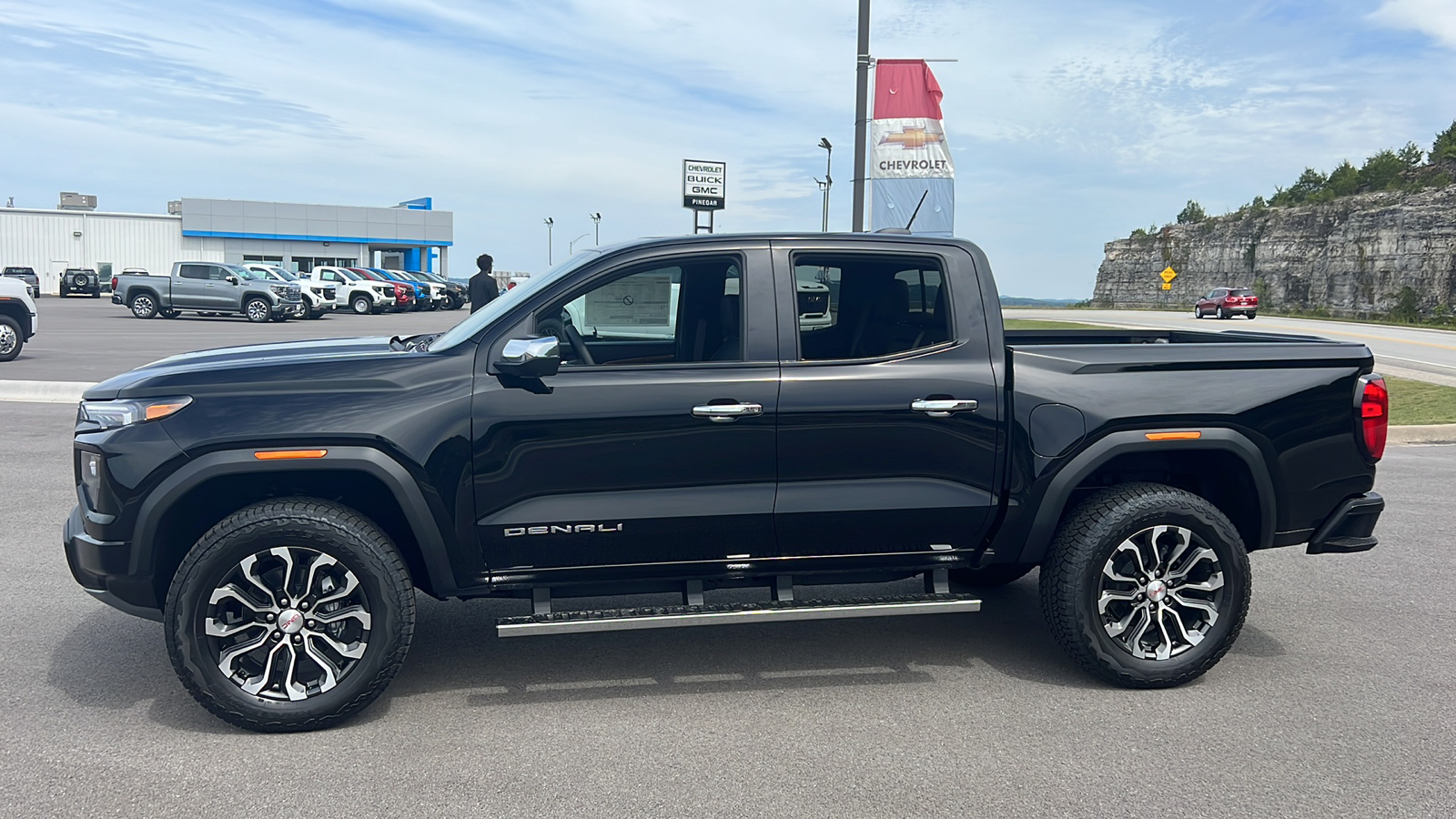 2024 GMC Canyon 4WD Denali 4