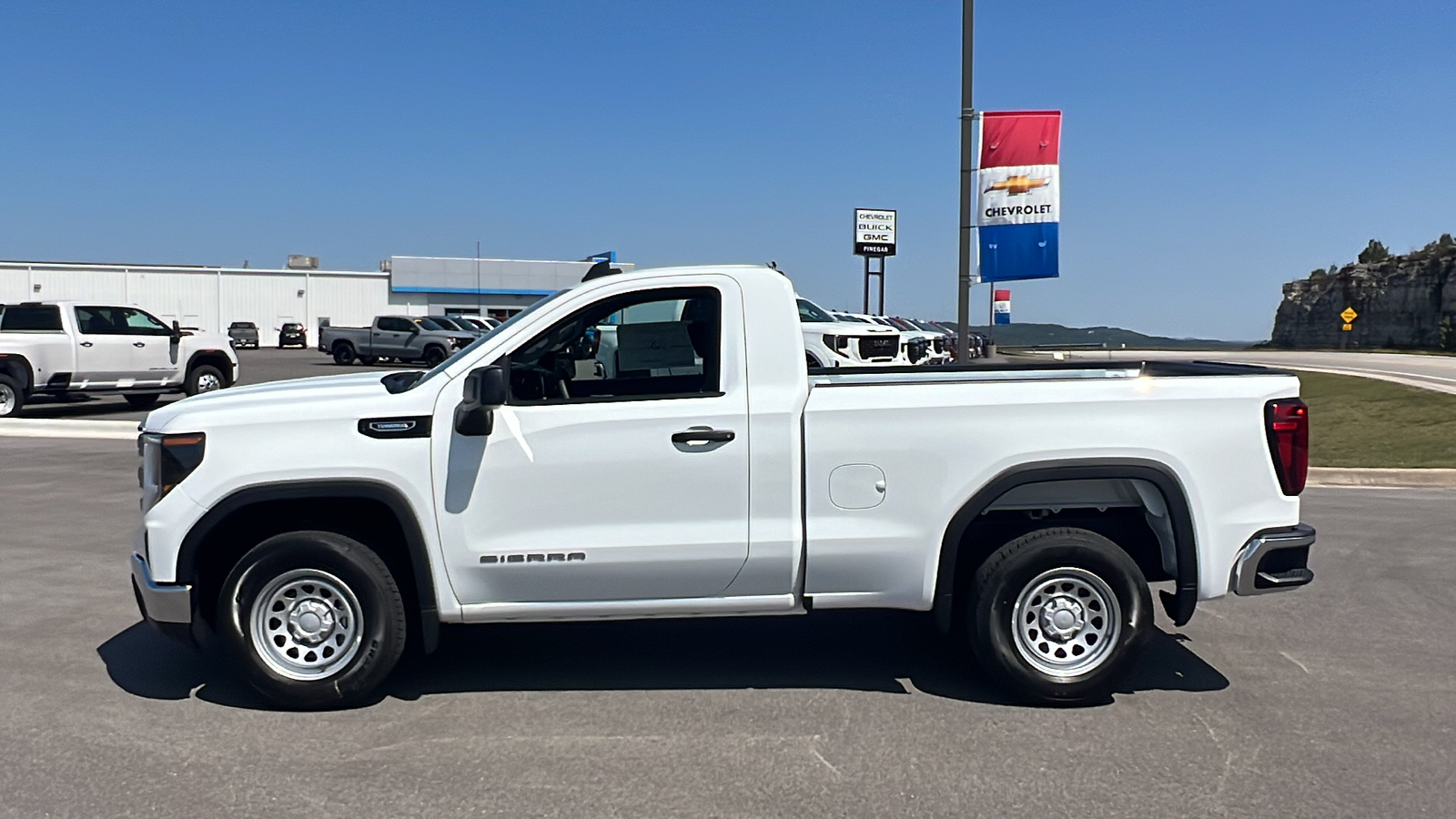 2024 GMC Sierra 1500 Pro 4