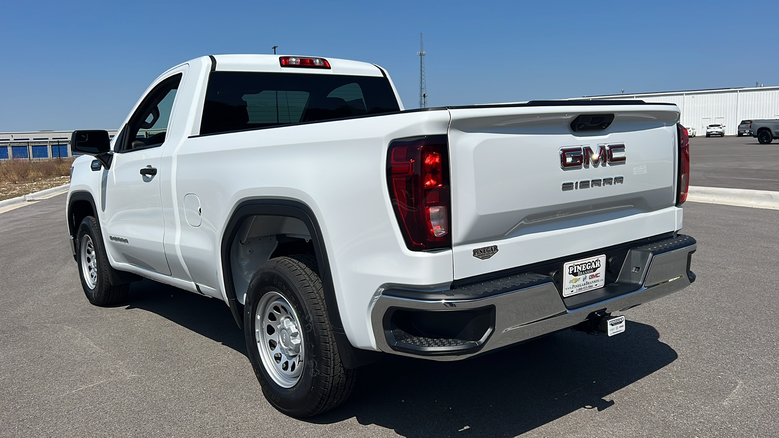 2024 GMC Sierra 1500 Pro 6